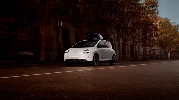 for the benefit of users - Renault cleveR insights concept